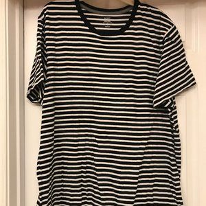 Women's Old Navy XXL Striped T-Shirt